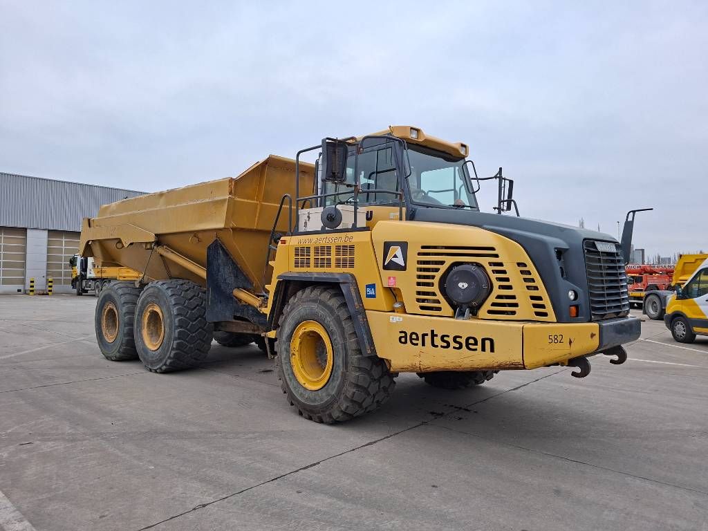 Komatsu HM300-3