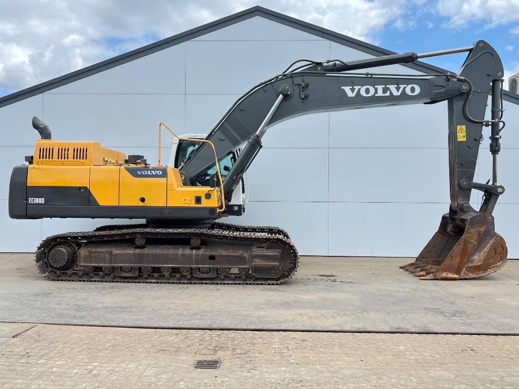 Volvo EC380DL - Automatic Greasing / Quick Coupler