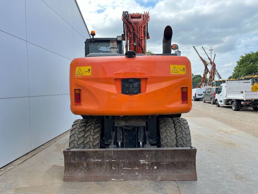 Hitachi ZX170W-5B - Blade / Triple Boom / Auto Greasing