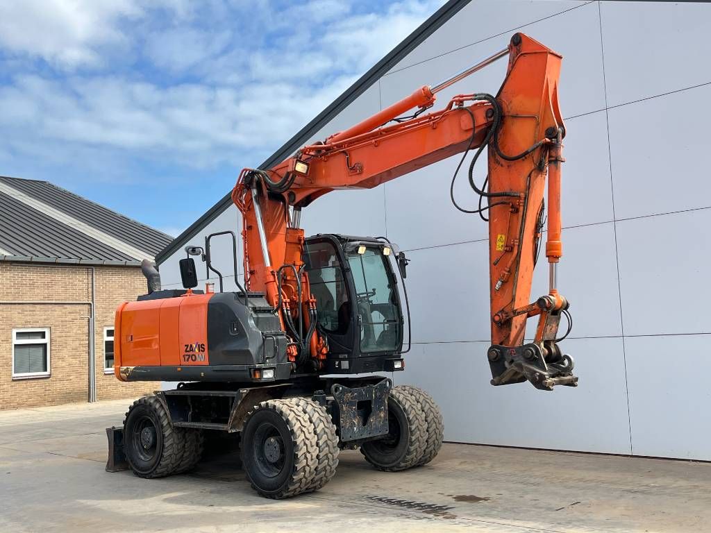 Hitachi ZX170W-5B - Blade / Triple Boom / Auto Greasing