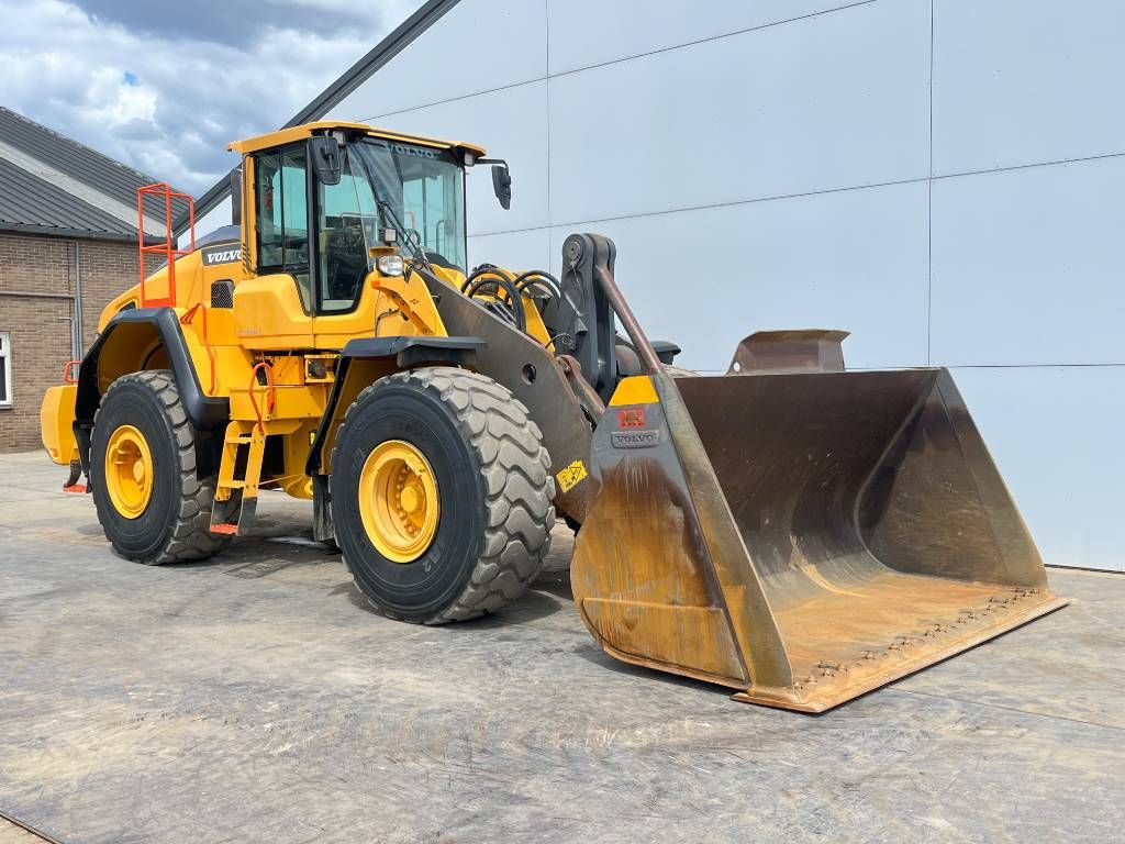 Volvo L180H German Machine / Automatic Greasing / Camera