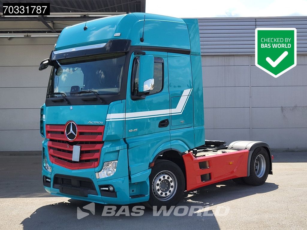 Mercedes Actros 1845 4X2 GigaSpace Retarder 2x Tanks Standklima ACC