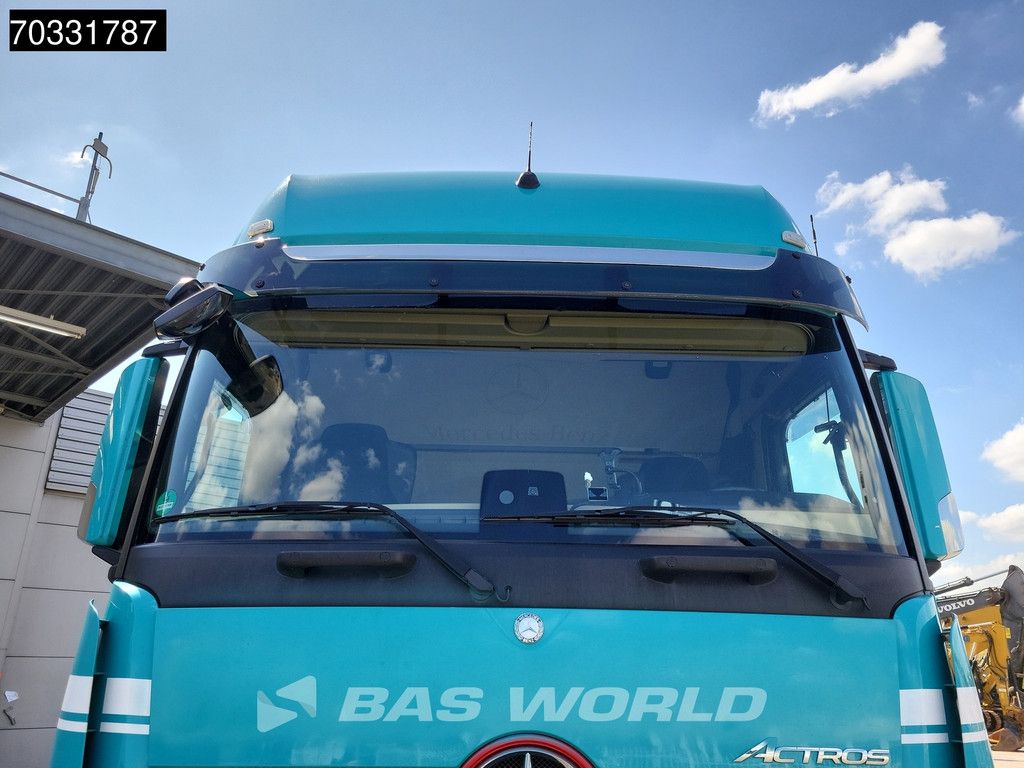 Mercedes Actros 1845 4X2 GigaSpace Retarder 2x Tanks Standklima ACC