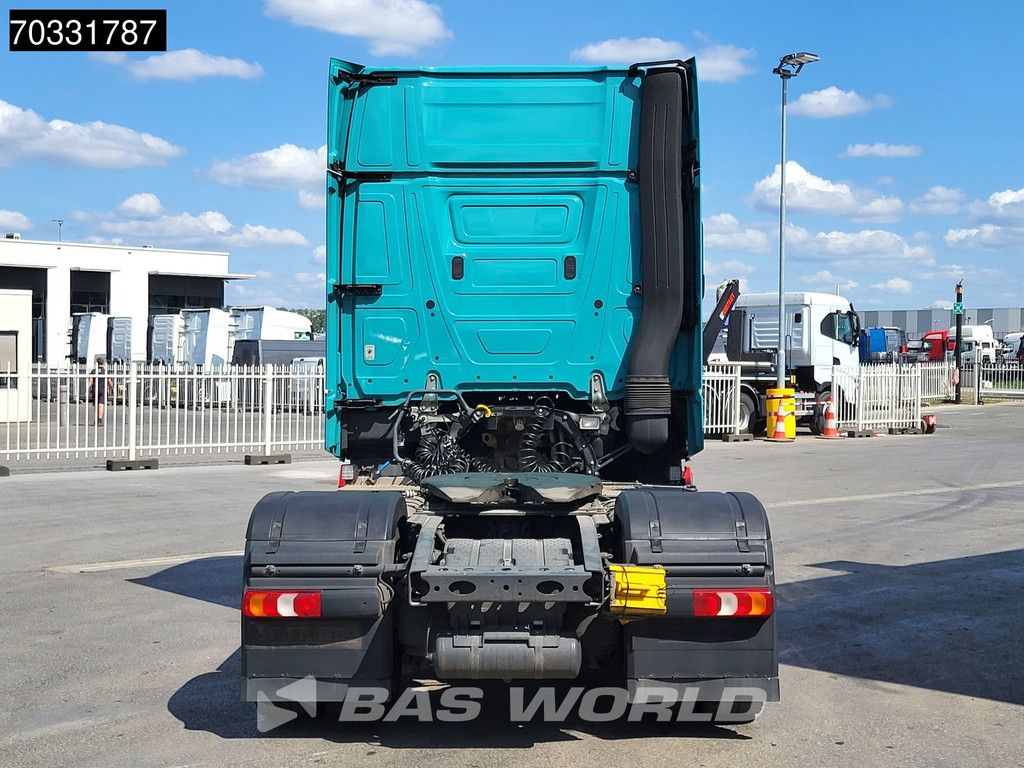 Mercedes Actros 1845 4X2 GigaSpace Retarder 2x Tanks Standklima ACC