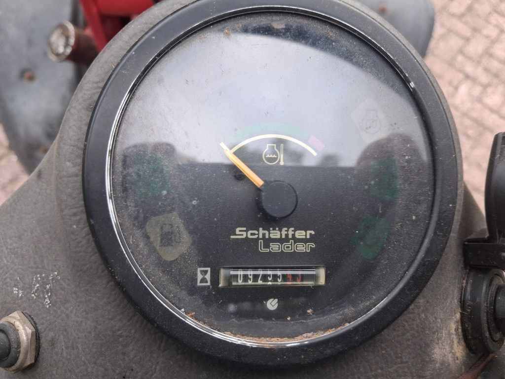 Schäffer 2336 2336 met bak en mestklem
