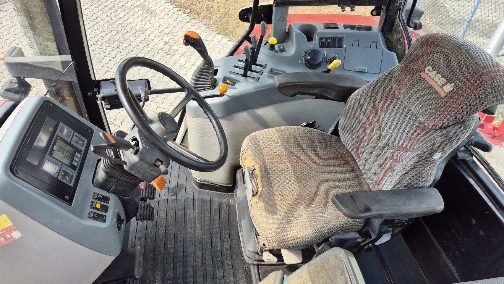 CASE-IH MX135 maxxum met kruipversnelling