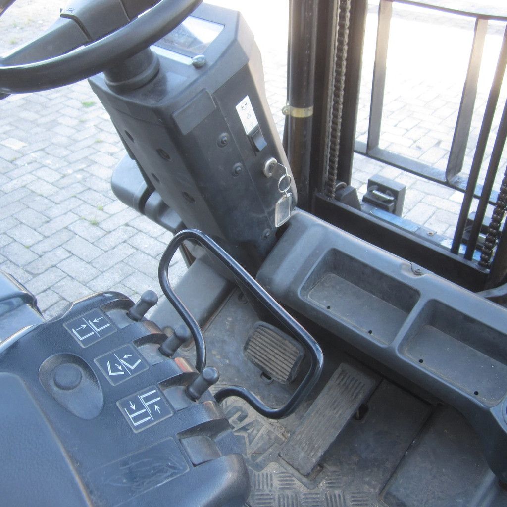 Caterpillar EP16NT, elektrisch, duplomast, side shift.