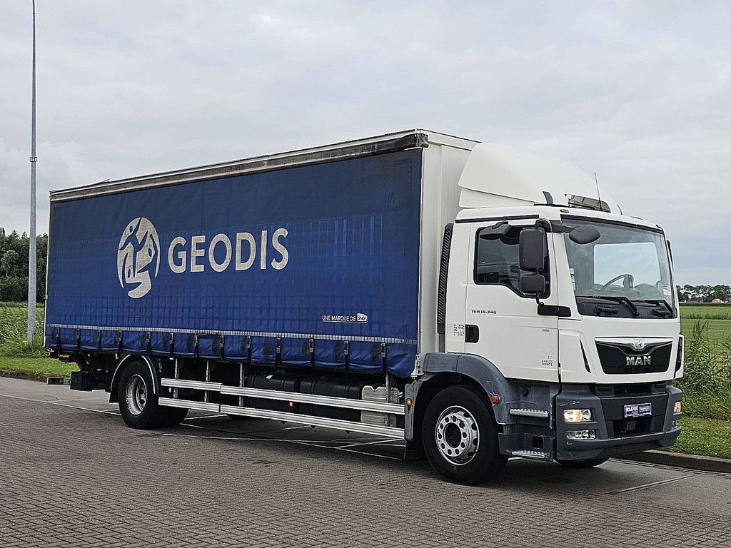 M.A.N. 18.340 TGM 3.000 kg taillift