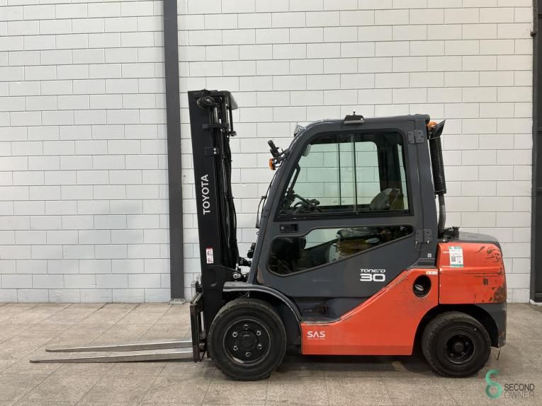 Forklifts Diesel Toyota 02-8 FDF 30 2020