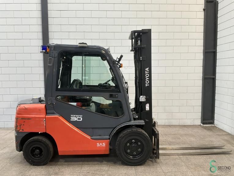 Forklifts Diesel Toyota 02-8 FDF 30 2020