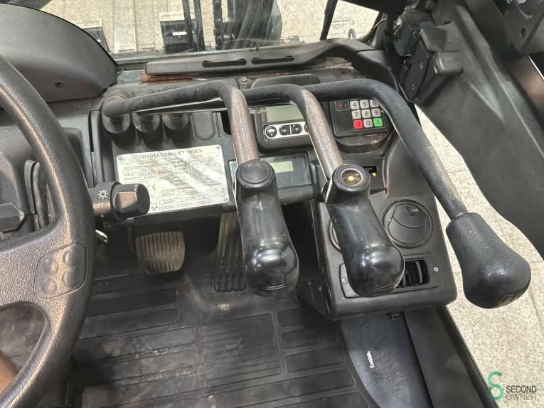 Forklifts Diesel Toyota 02-8 FDF 30 2020