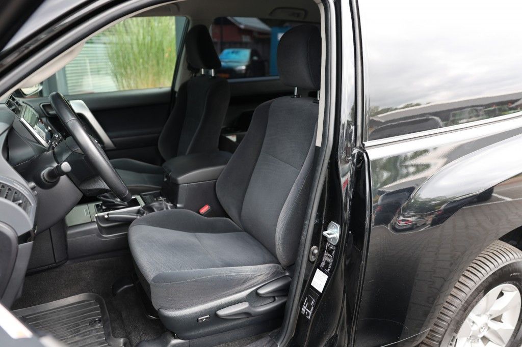 Toyota Landcruiser 150 2.8 D-4D 3DRS CHALLENGER A/T VAN