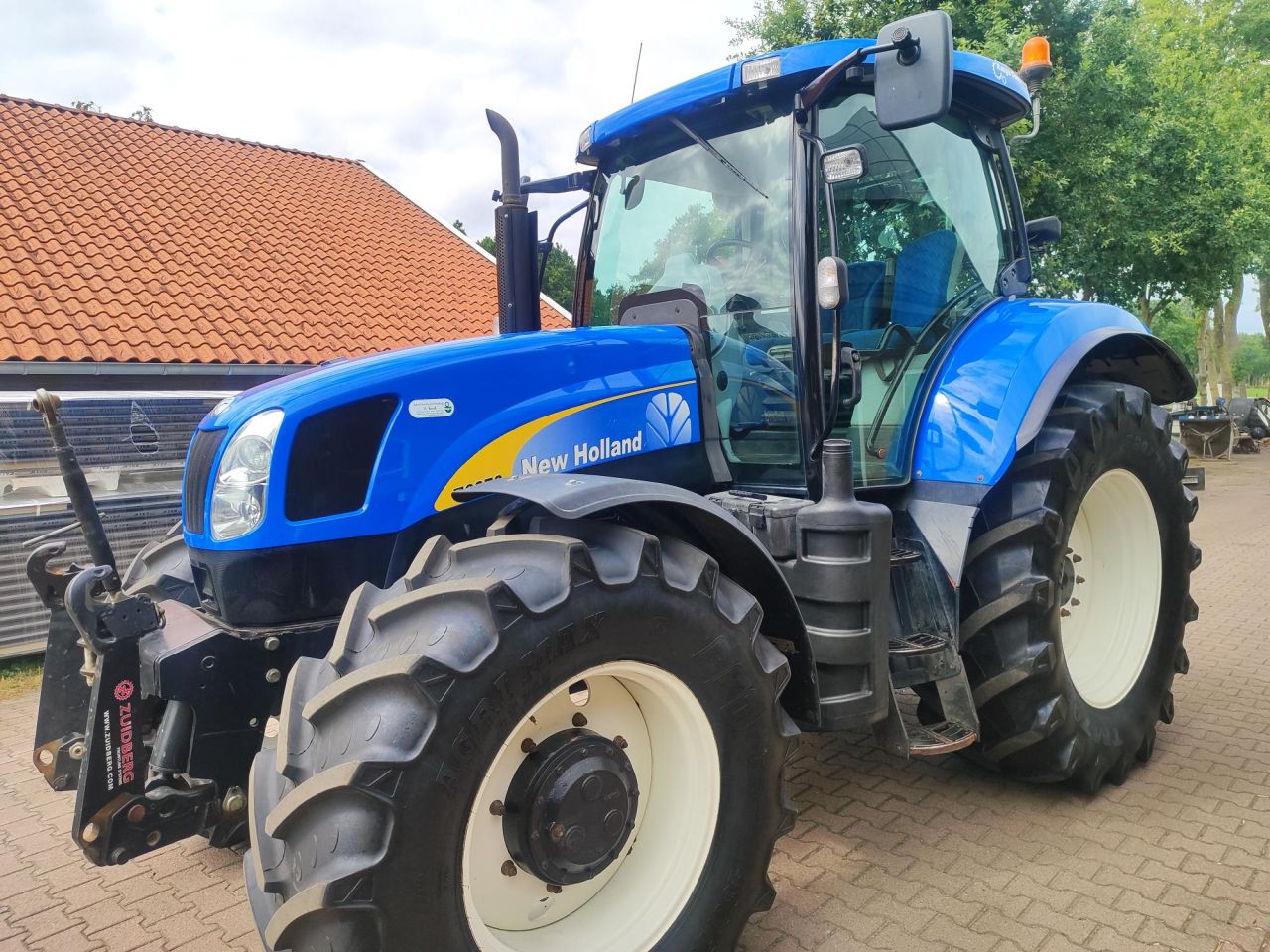 Prachtige New Holland T 6070 Range Command