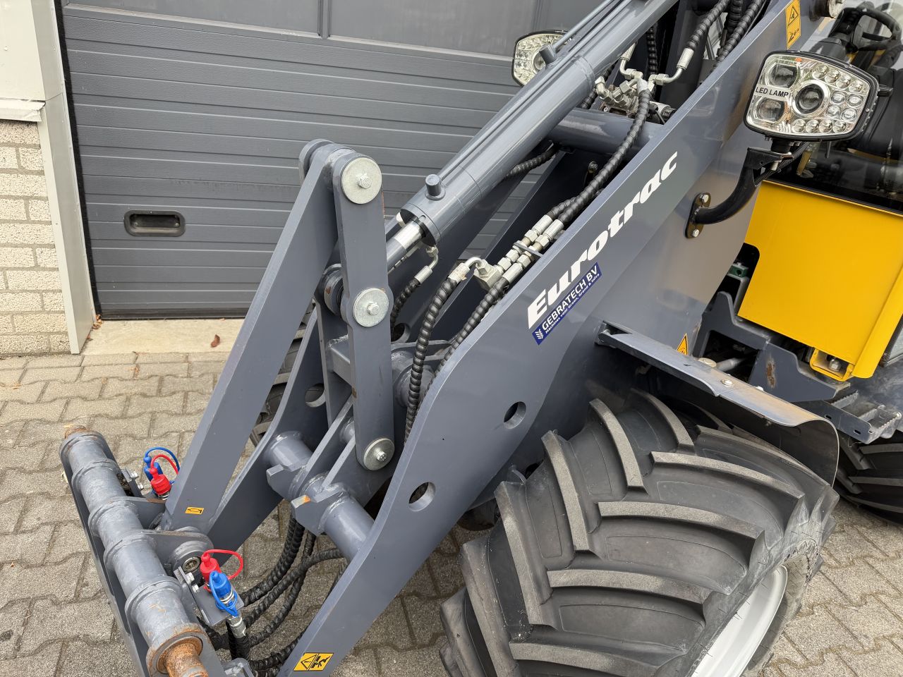 Gebruikte Eurotrac w12cs | loader | shovel | 200 draaiuren