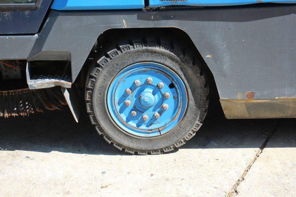 Sweeper Ravo 5002 SI Diesel 2000