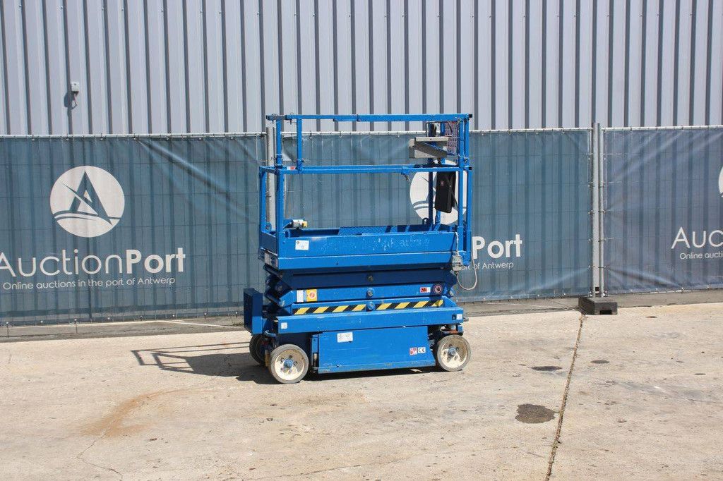 Skyjack SJIII-3219 Elektrische Scherenbühne 227 kg 7,8 m 2015