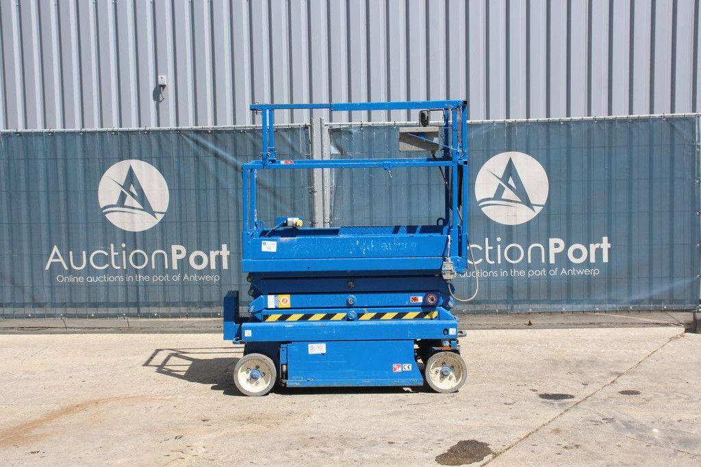 Skyjack SJIII-3219 Elektrische Scherenbühne 227 kg 7,8 m 2015