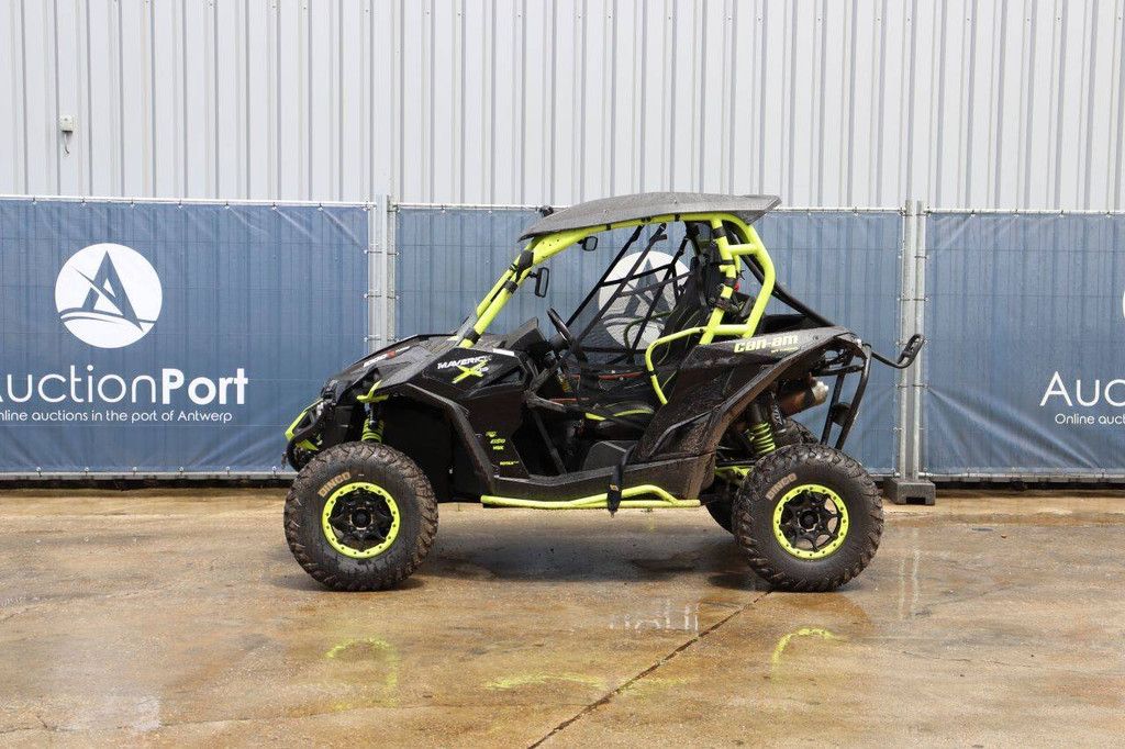 Buggy Bombardier CAN-AM Benzin 20 PS 2015