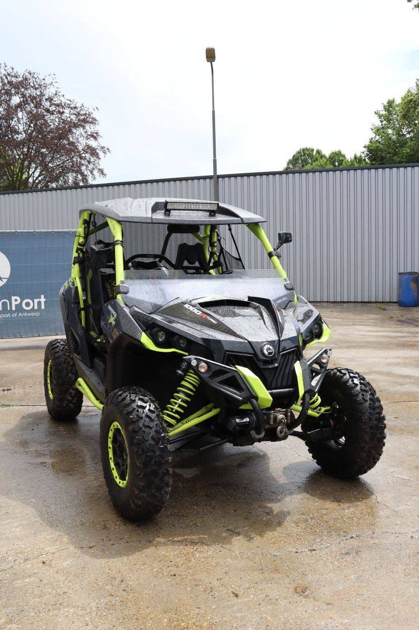 Buggy Bombardier CAN-AM Benzin 20 PS 2015