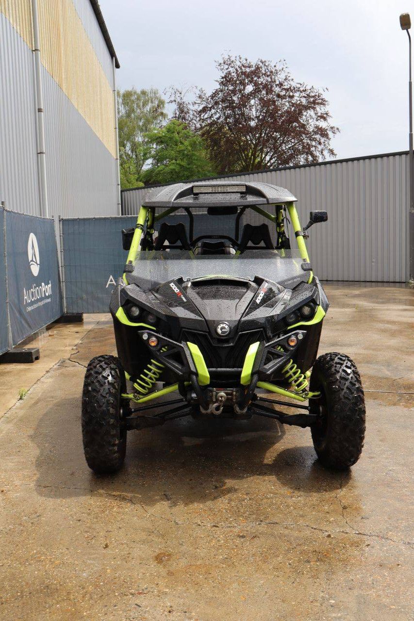 Buggy Bombardier CAN-AM Benzin 20 PS 2015