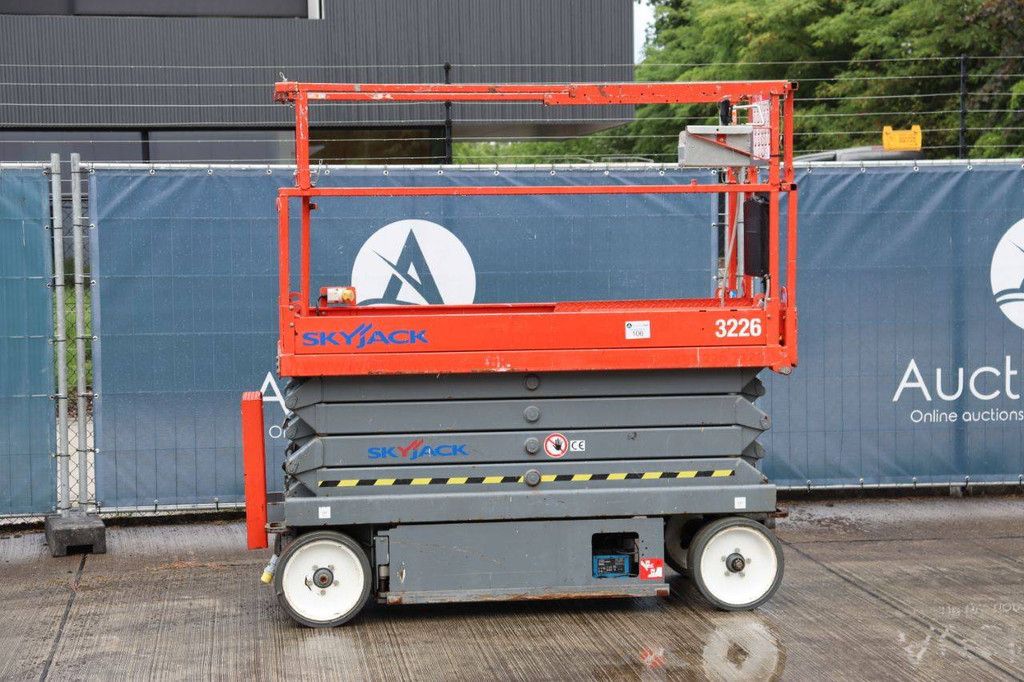 Skyjack SJ3226 Elektrische Scherenbühne 9,9 m 2014
