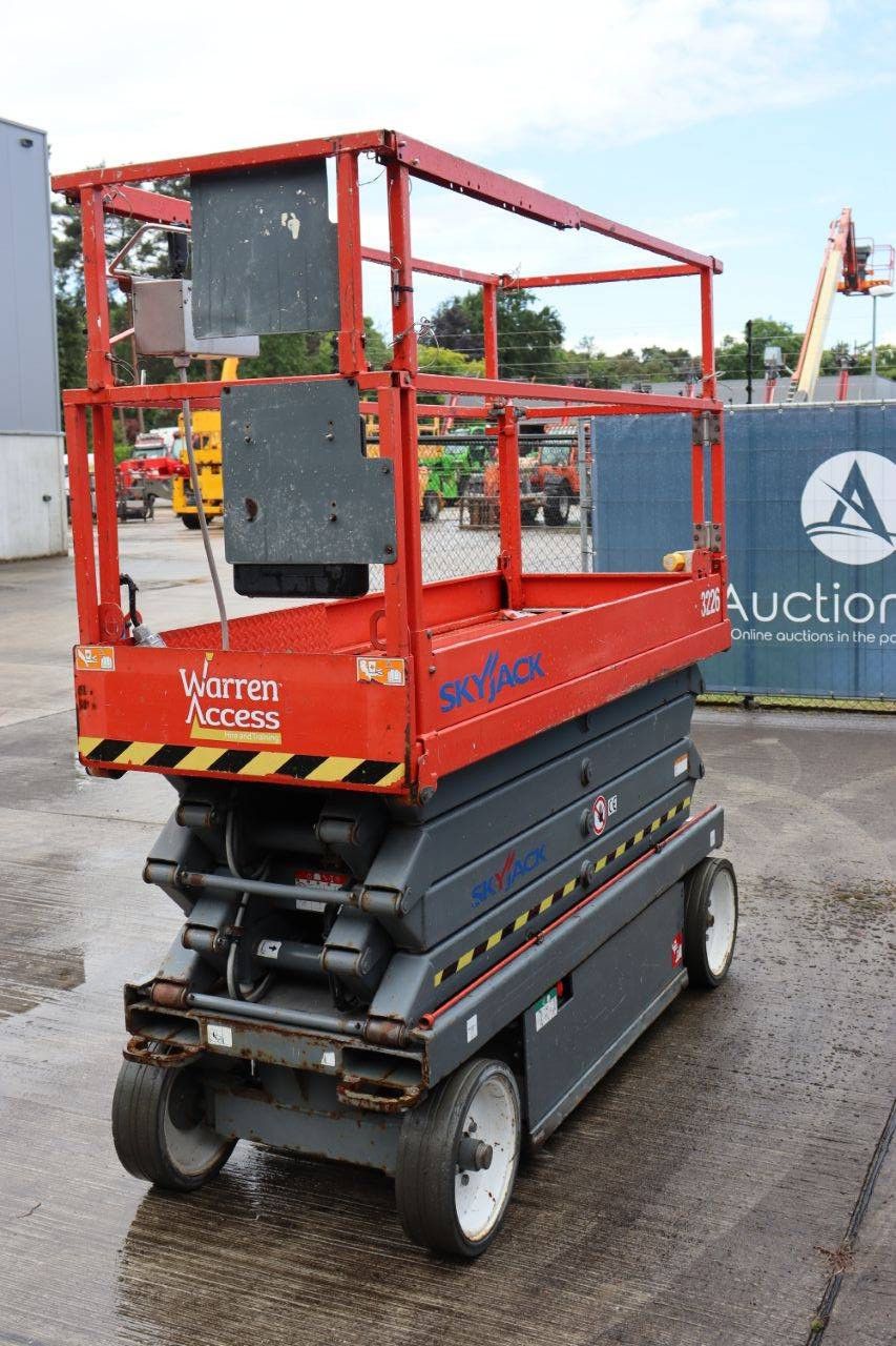 Skyjack SJ3226 Elektrische Scherenbühne 9,9 m 2014