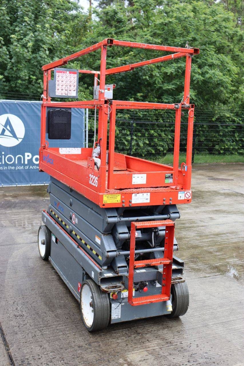 Skyjack SJ3226 Elektrische Scherenbühne 9,9 m 2014