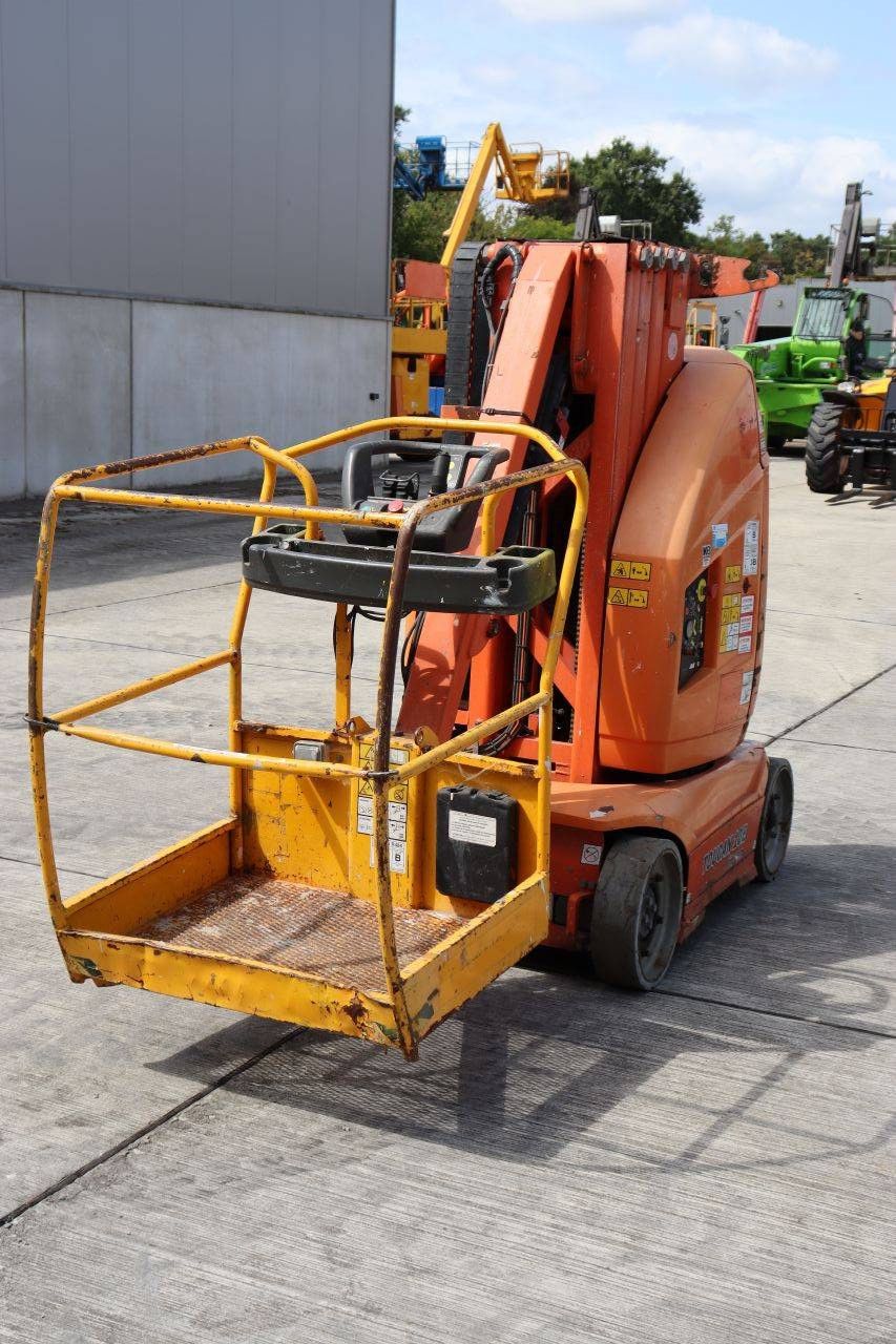 JLG Toucan 10E Elektrischer Mastlift 200 kg 2012