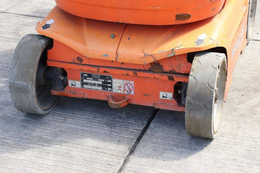 JLG Toucan 10E Elektrischer Mastlift 200 kg 2012