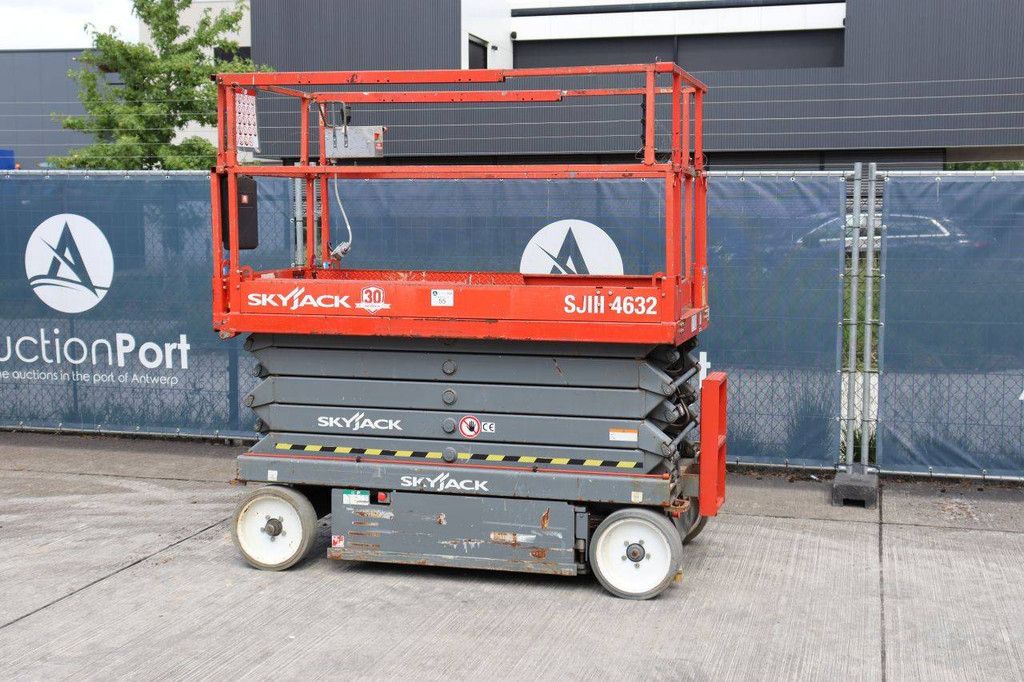 Skyjack SJIII-4632 Elektrische Scherenbühne 317 kg 11,7 m 2016