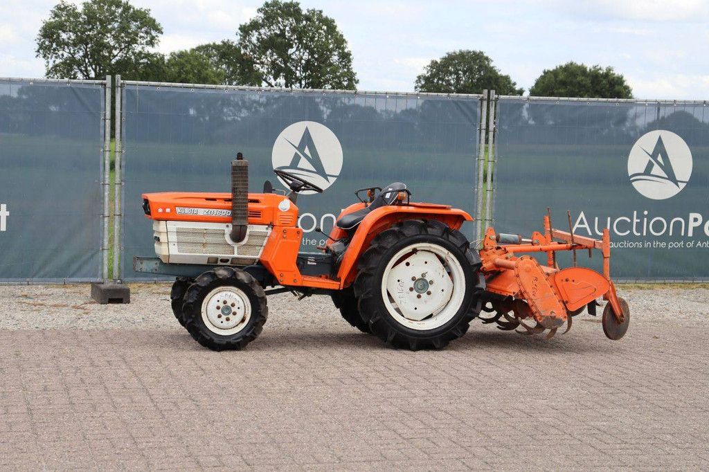 Kleintraktor Kubota ZB1600 Diesel 15,8 PS mit Grubber