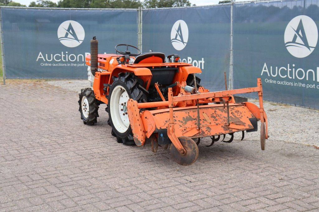 Kleintraktor Kubota ZB1600 Diesel 15,8 PS mit Grubber