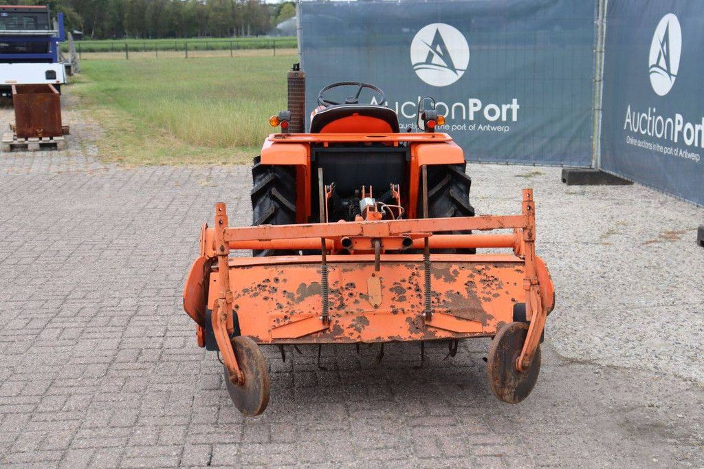 Kleintraktor Kubota ZB1600 Diesel 15,8 PS mit Grubber