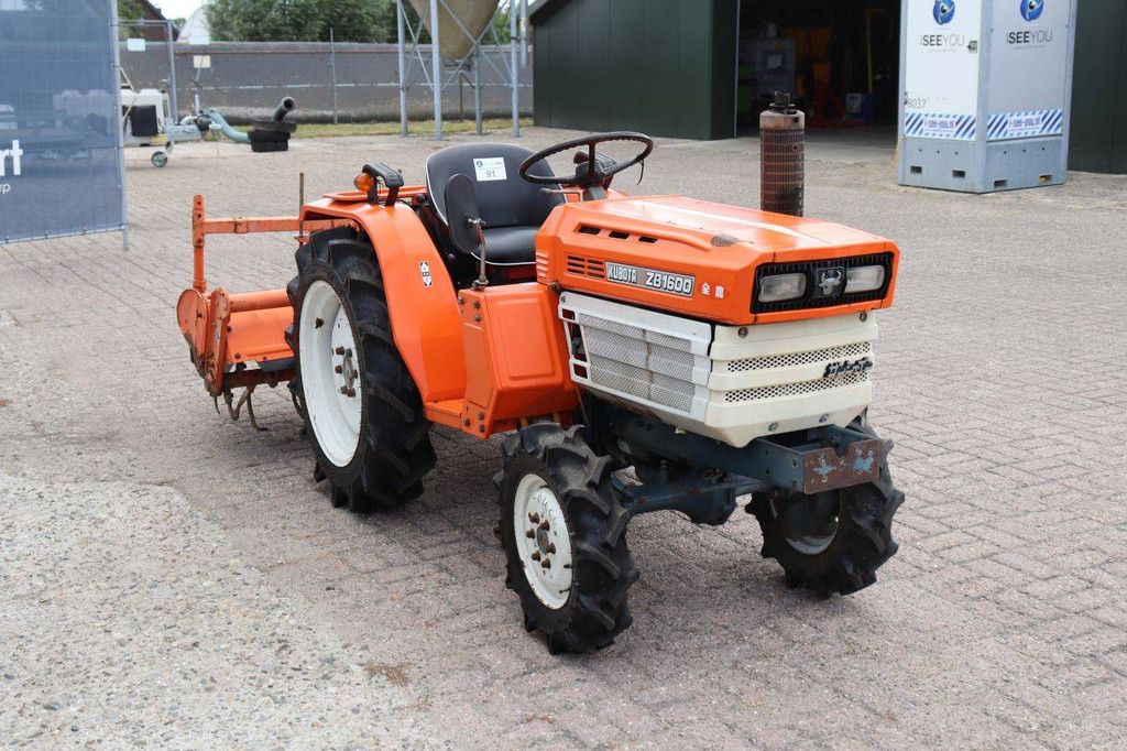 Kleintraktor Kubota ZB1600 Diesel 15,8 PS mit Grubber