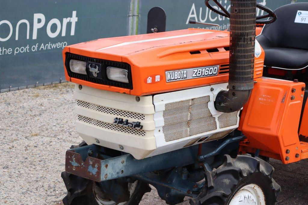 Kleintraktor Kubota ZB1600 Diesel 15,8 PS mit Grubber