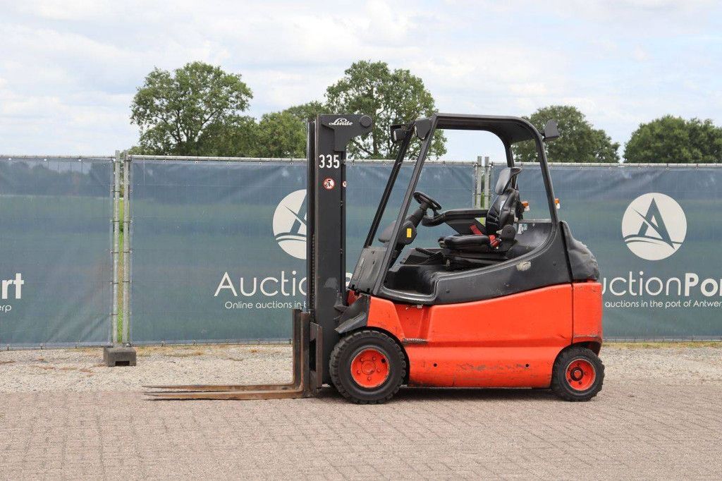 Linde E30/03/600 Elektrogabelstapler 3000 kg 4,5 m 2005