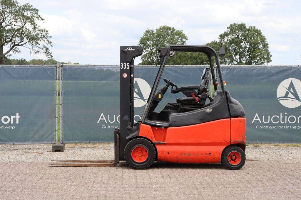 Linde E30/03/600 Elektrogabelstapler 3000 kg 4,5 m 2005