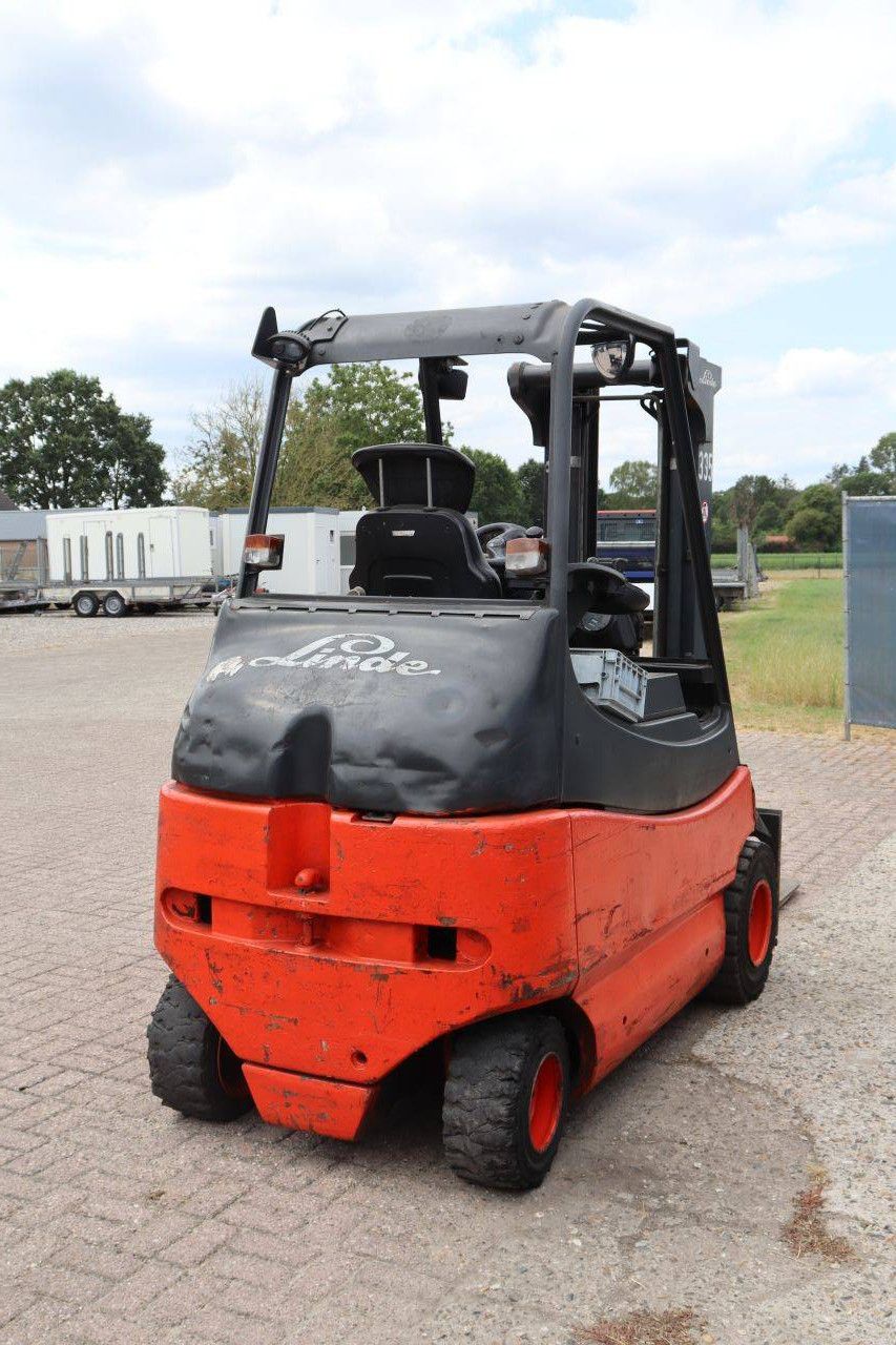 Linde E30/03/600 Elektrogabelstapler 3000 kg 4,5 m 2005