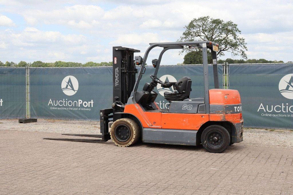 Toyota 7FBMF50 Elektrogabelstapler 5000 kg 3,3 m 2006