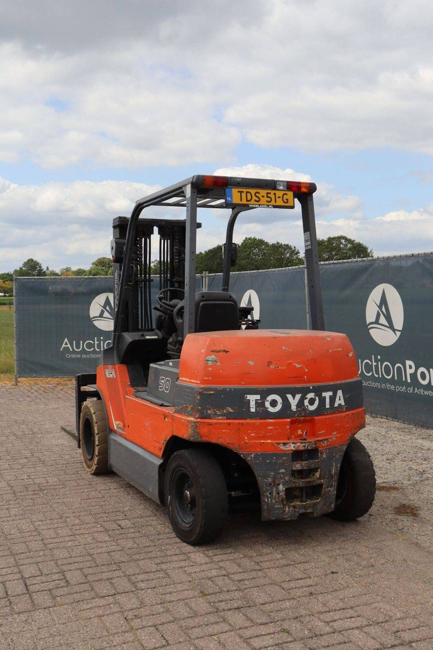 Toyota 7FBMF50 Elektrogabelstapler 5000 kg 3,3 m 2006