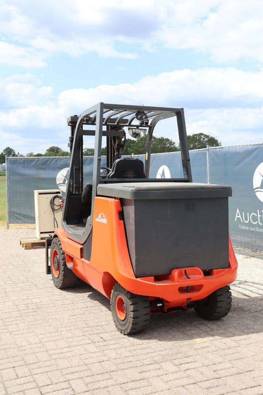 Linde E40 Electric Forklift 4000kg 2007
