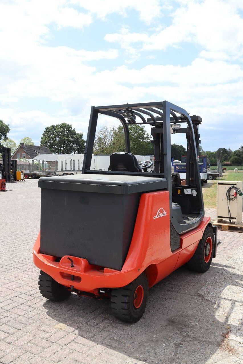 Linde E40 Electric Forklift 4000kg 2007