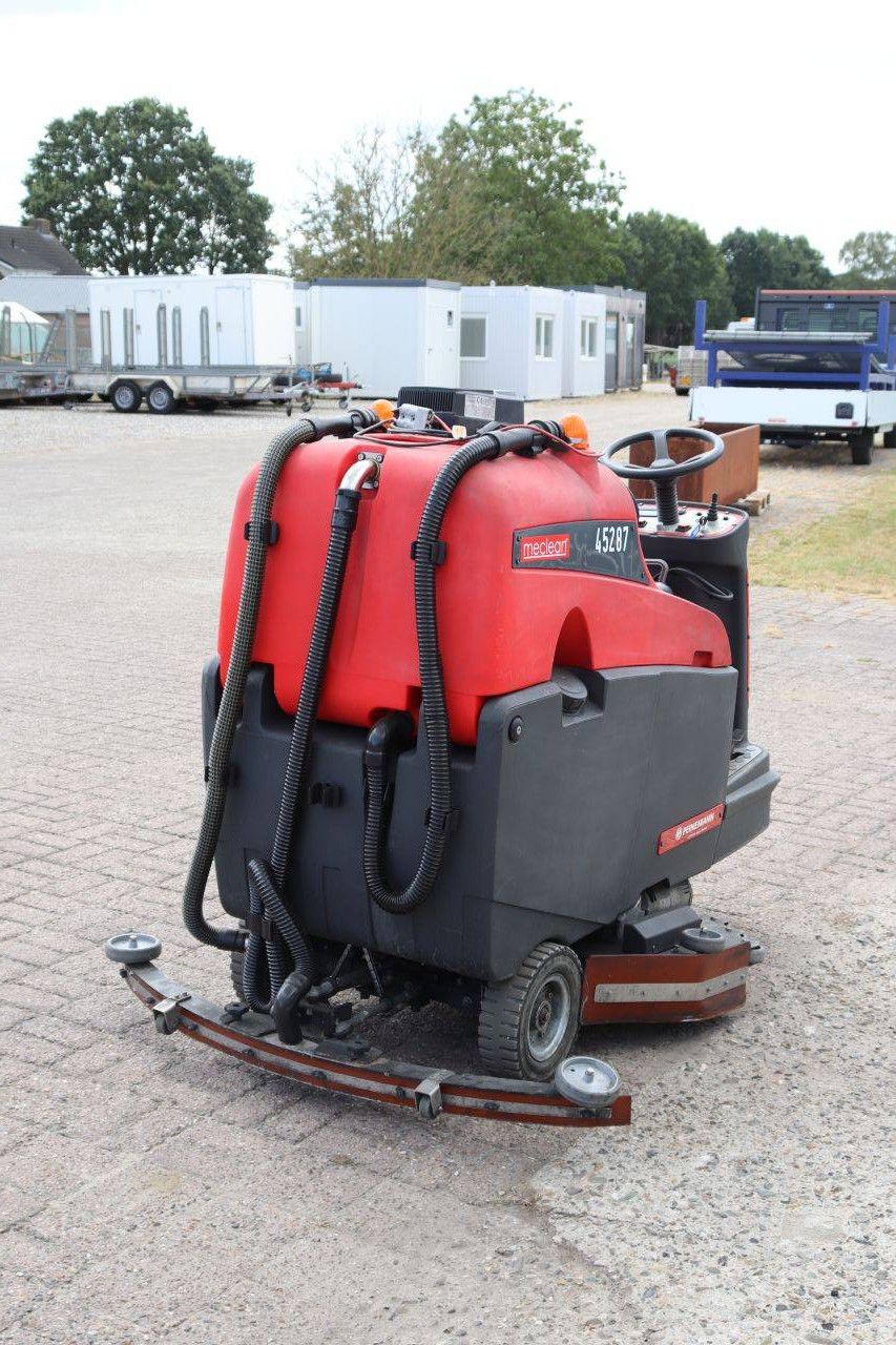 Meclean 100D Elektrische Scheuersaugmaschine 2016
