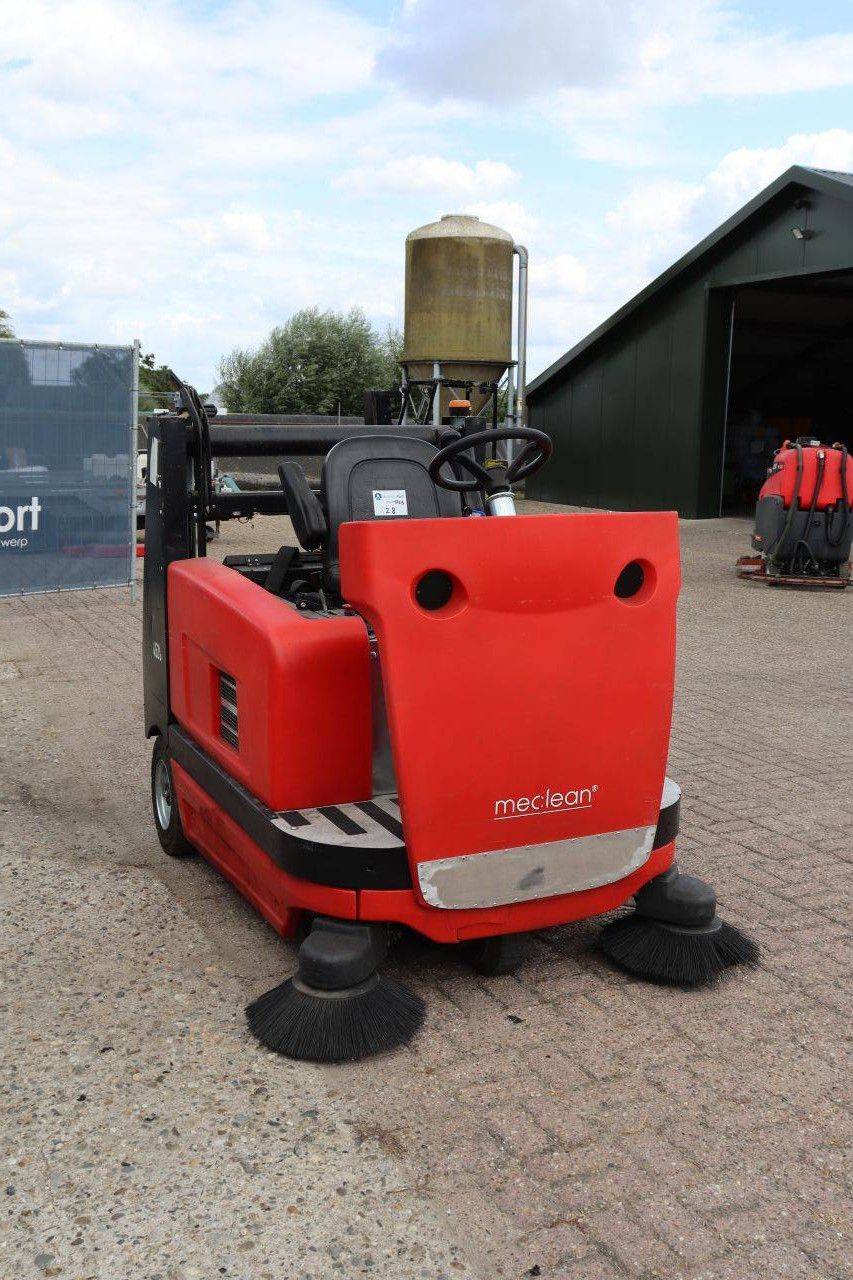 Meclean Elektrokehrmaschine
