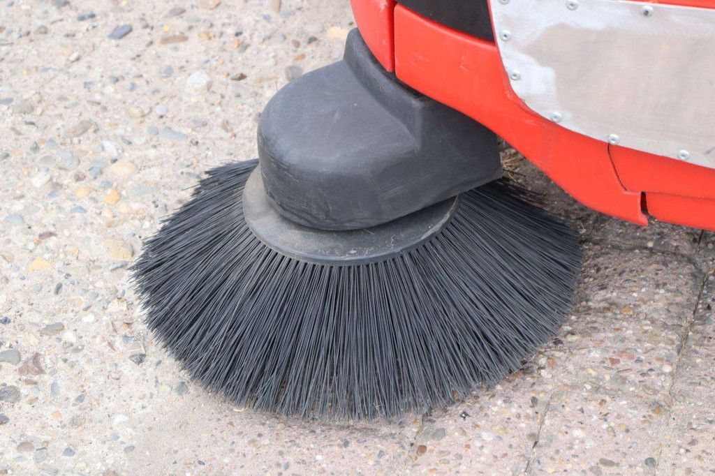Meclean Elektrokehrmaschine