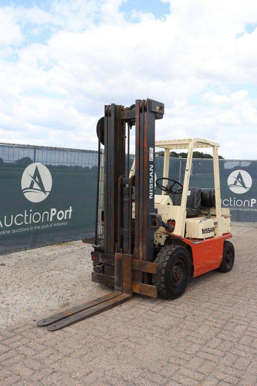 Gabelstapler Nissan PF02A200 LPG 2000 kg