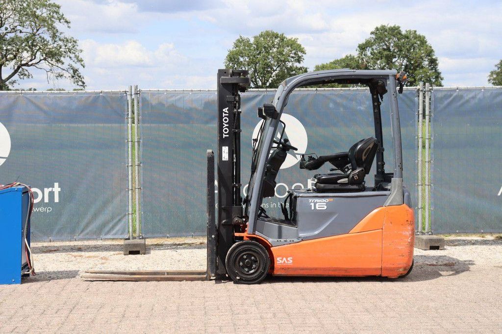 Toyota 8FBFT16 Electric Forklift 1600kg 2014