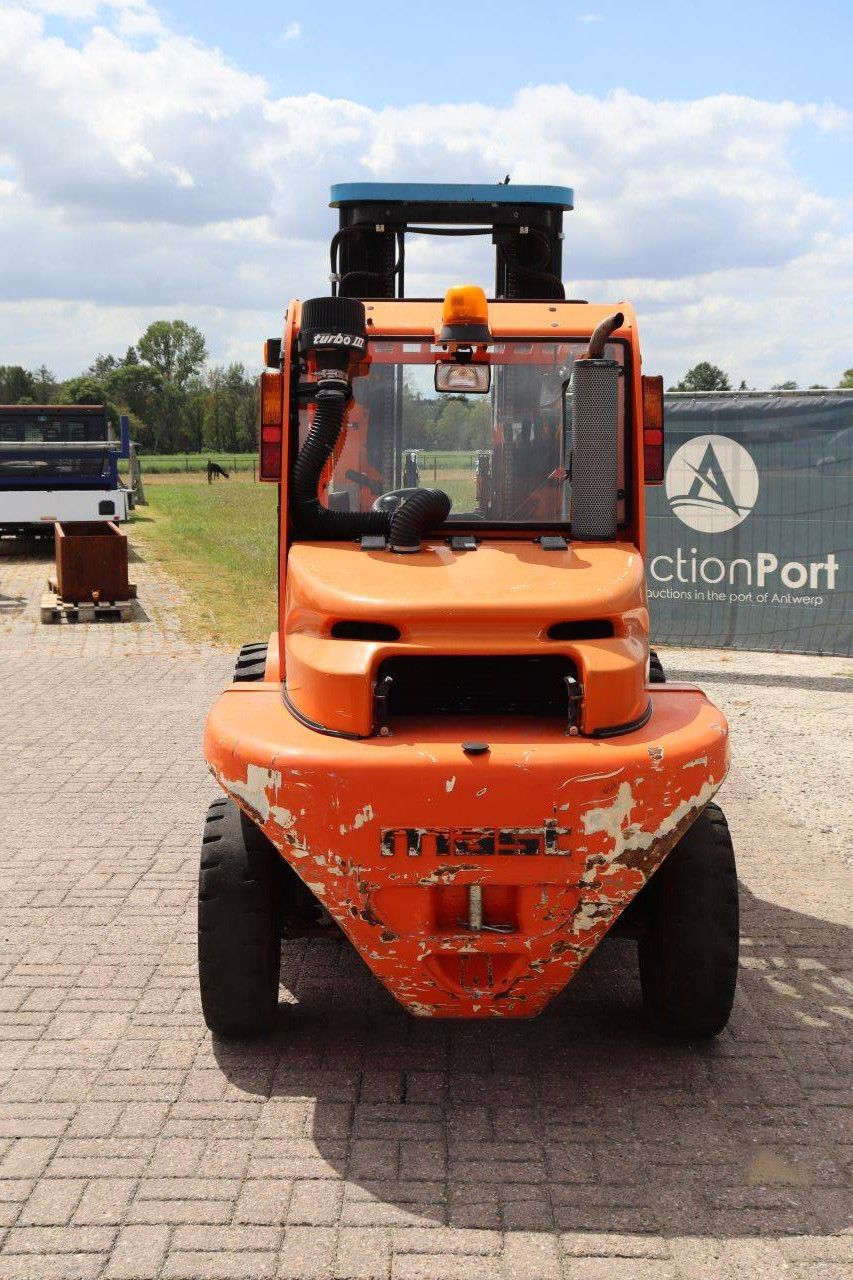 Gabelstapler Mast Explorer H30DSI 2WD Diesel 3000kg 2012