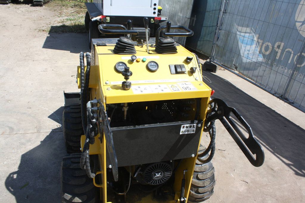 Delano S360 Skid Steer Loader Diesel 18hp 2026 New
