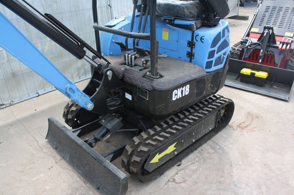 Minibagger Raupenfahrzeug CK18 Diesel 14kW Baujahr 2026 Neu